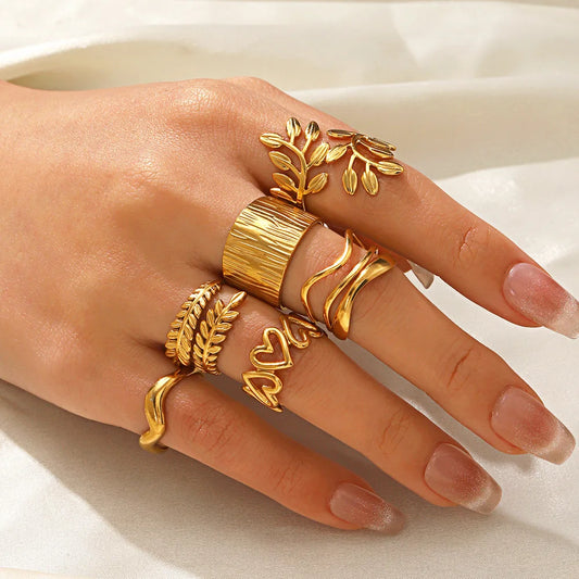 Anel Feminino Gold vazado – Aço Inoxidável À Prova D'água