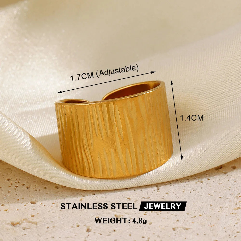 Anel Feminino Gold vazado – Aço Inoxidável À Prova D'água